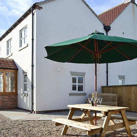 Park Farm Cottage Folkton Exterior foto